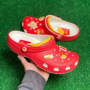 Crocs Classic x McDonalds Low Mens Casual Clogs Red 209858-90H NEW Sz 10